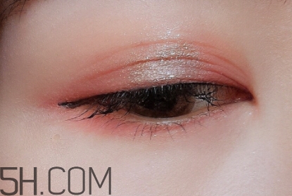 維尼小熊眼影好用嗎？維尼小熊眼影色號(hào)試色