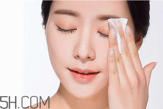 卸妝油如何卸眼妝？不化妝怎么用卸妝油？