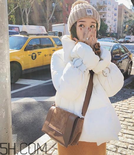 棉服上的油怎么洗掉？棉服跑棉怎么辦？