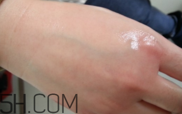 御泥坊黑玫瑰潔面乳怎么樣？御泥坊黑玫瑰潔面乳好用嗎？