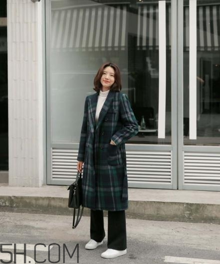 韓版格子大衣怎么搭配？韓版格子大衣搭配圖片