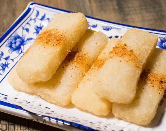 糍粑在常溫能保存多長(zhǎng)時(shí)間？炸糍粑之前糍粑要泡一下嗎