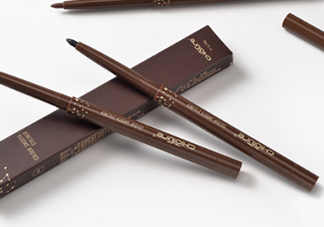 稚優(yōu)泉眼線膠筆好用嗎？稚優(yōu)泉眼線膠筆和眼線液筆哪個(gè)好