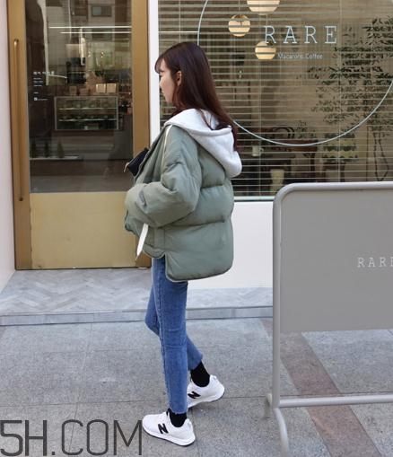 綠色羽絨服怎么搭配？綠色羽絨服搭配圖片