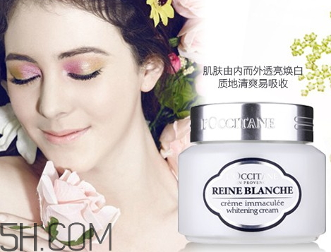 水凝霜和面霜的區(qū)別 精華霜與水凝霜的區(qū)別 水凝霜和面霜的區(qū)別 精華霜與水凝霜的區(qū)別