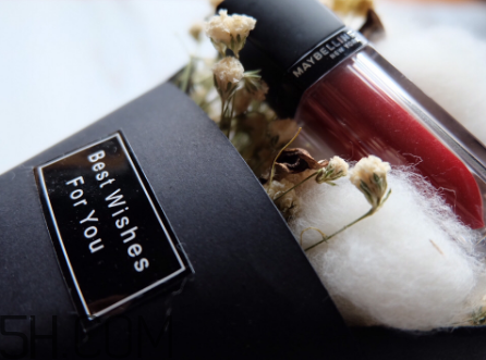 美寶蓮絲絨霧感唇釉好用嗎？美寶蓮絲絨霧感唇釉多少錢(qián)？