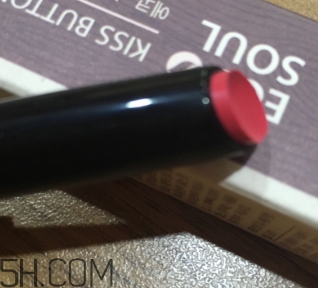 稚優(yōu)泉和得鮮哪個好？稚優(yōu)泉和得鮮口紅對比