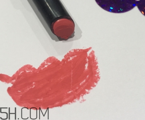 稚優(yōu)泉和得鮮哪個好？稚優(yōu)泉和得鮮口紅對比