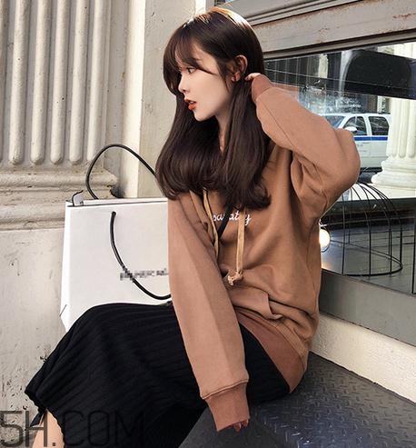 加絨衛(wèi)衣適合什么溫度？加絨衛(wèi)衣和毛衣哪個暖和？