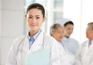 沙眼可以割雙眼皮嗎？沙眼可以做美瞳線(xiàn)嗎？