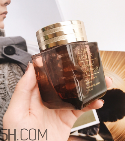 雅詩蘭黛安瓶膠囊好用嗎？雅詩蘭黛安瓶膠囊使用方法