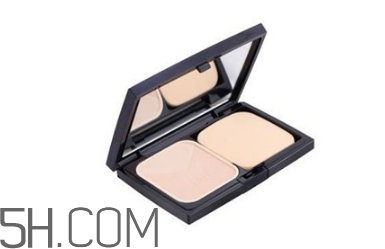 干濕兩用的粉餅怎么用？適合秋冬的粉餅推薦