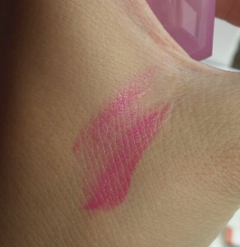 輕唇膏是口紅嗎？輕唇膏和口紅的區(qū)別