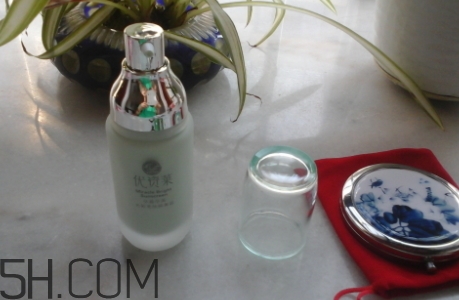 優(yōu)資萊化妝品好用嗎？優(yōu)資萊化妝品含激素嗎？