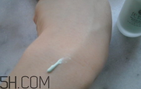 優(yōu)資萊化妝品好用嗎？優(yōu)資萊化妝品含激素嗎？