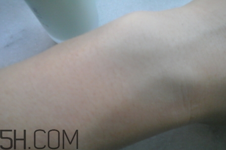 優(yōu)資萊化妝品好用嗎？優(yōu)資萊化妝品含激素嗎？