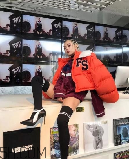 羽絨服怎么穿顯瘦？羽絨服怎么搭配不臃腫？