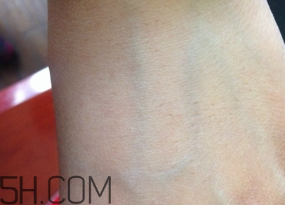 優(yōu)資萊適合什么年齡？優(yōu)資萊化妝品適合幾歲？