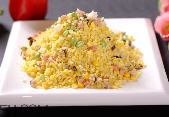 蛋炒飯什么時(shí)候放蛋？蛋炒飯什么時(shí)候放鹽