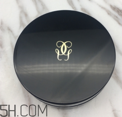 嬌蘭氣墊和阿瑪尼氣墊哪個好？