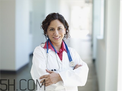 老花眼能恢復(fù)正常嗎？老花眼可以考駕照嗎？