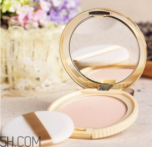 如何選擇粉餅？canmake棉花糖粉餅色號(hào)如何選擇？