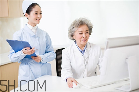 老花眼吃魚肝油有用嗎？老花眼吃葉黃素管用嗎？