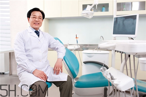 老花眼吃魚肝油有用嗎？老花眼吃葉黃素管用嗎？