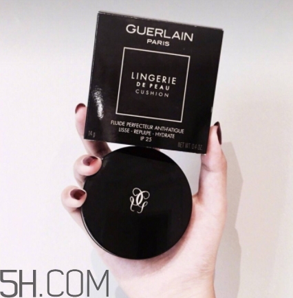 嬌蘭氣墊和ysl氣墊哪個(gè)好？