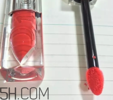 ?番茄紅口紅適合黃皮嗎？番茄紅口紅顯白嗎？