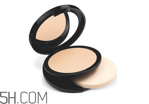 控油粉餅適合什么皮膚？eglips馬卡龍粉餅試色