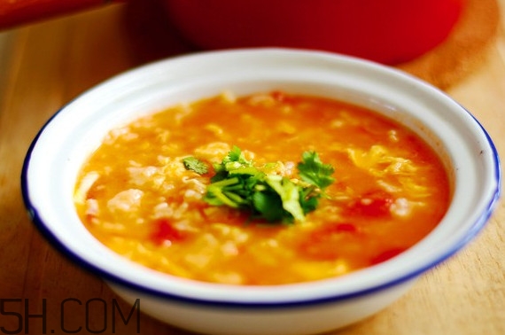 怎樣做疙瘩湯是清湯的？吃白面疙瘩湯有什么好處和壞處