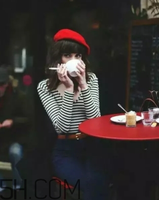 番茄色口紅顯白嗎？番茄色口紅好看嗎？