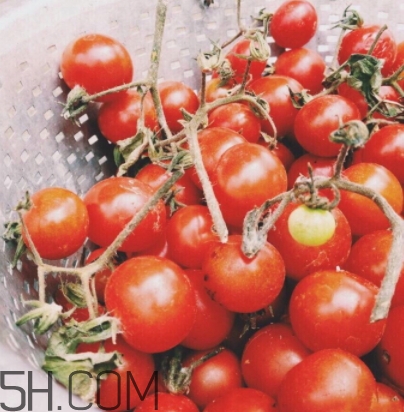 番茄色口紅顯白嗎？番茄色口紅好看嗎？