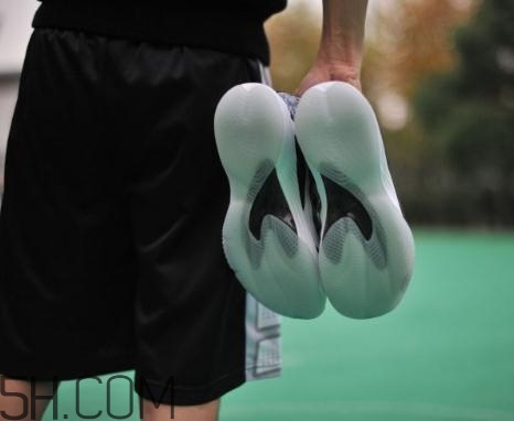 361度戟鋒籃球鞋多少錢？361度戟鋒籃球鞋實戰(zhàn)測評