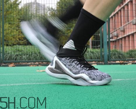 361度戟鋒籃球鞋多少錢？361度戟鋒籃球鞋實戰(zhàn)測評