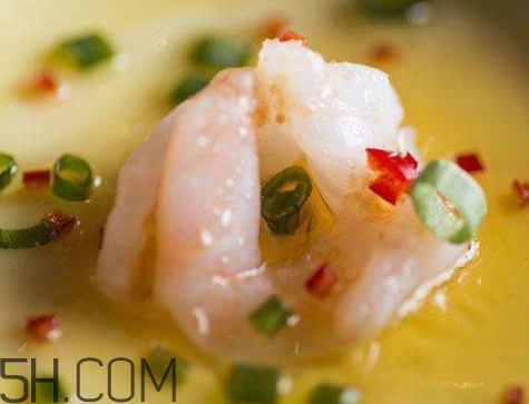 雞蛋羹為什么蜂窩狀 蒸雞蛋羹為什么有蜂窩 雞蛋羹為什么蜂窩狀 蒸雞蛋羹為什么有蜂窩