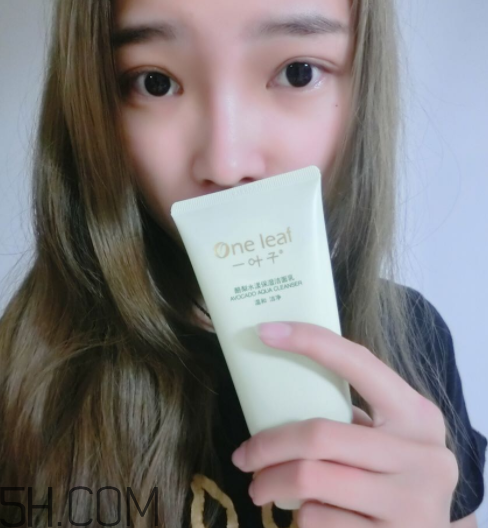 一葉子酪梨潔面乳怎么樣？一葉子酪梨潔面乳好用嗎？