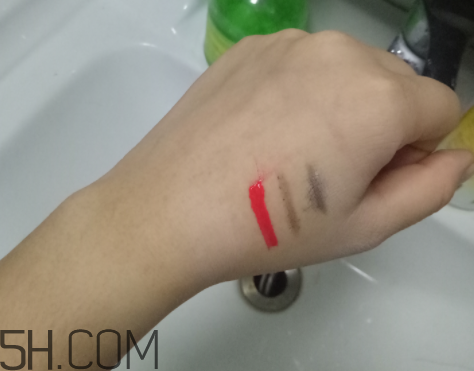 一葉子酪梨潔面乳怎么樣？一葉子酪梨潔面乳好用嗎？