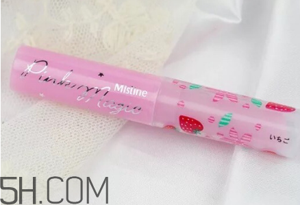 怎么區(qū)分真假mistine草莓變色唇膏？mistine草莓變色唇膏主要功效