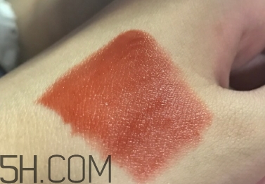 歐萊雅619秋葉試色 歐萊雅金管619好看嗎？