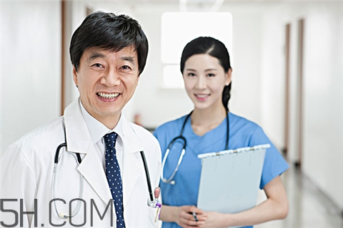 胃出血和胃潰瘍哪個嚴重？胃出血和胃潰瘍好治嗎？