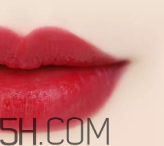 伊蒂之屋瓷光金管口紅怎么樣？愛麗小屋金管口紅好看嗎