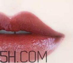 伊蒂之屋瓷光金管口紅怎么樣？愛麗小屋金管口紅好看嗎