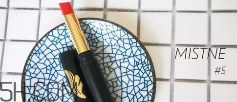 mistine羽翼口紅哪個(gè)色最火？mistine口紅在泰國(guó)賣(mài)多少錢(qián)？