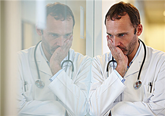 胃出血需要洗胃嗎？胃出血需要輸液?jiǎn)幔?><p><strong>胃出血需要洗胃嗎？胃出血需要輸液?jiǎn)幔?/strong></p></a></li> <li><a href=