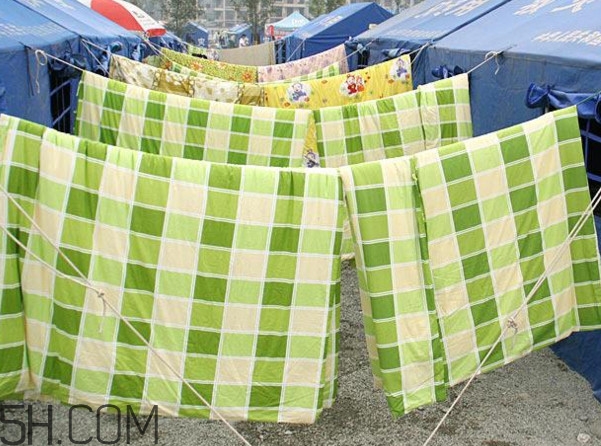 冬天曬被子要曬多久？被子曬多久能殺死螨蟲