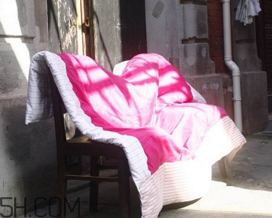 沒有太陽怎么曬被子？曬被子的最佳時(shí)間是幾點(diǎn)