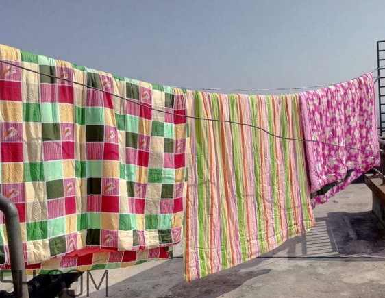 為什么曬過(guò)被子有一股味道？曬完被子千萬(wàn)別拍是怎么回事？