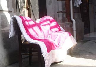 沒(méi)有太陽(yáng)怎么曬被子？曬被子的最佳時(shí)間是幾點(diǎn)